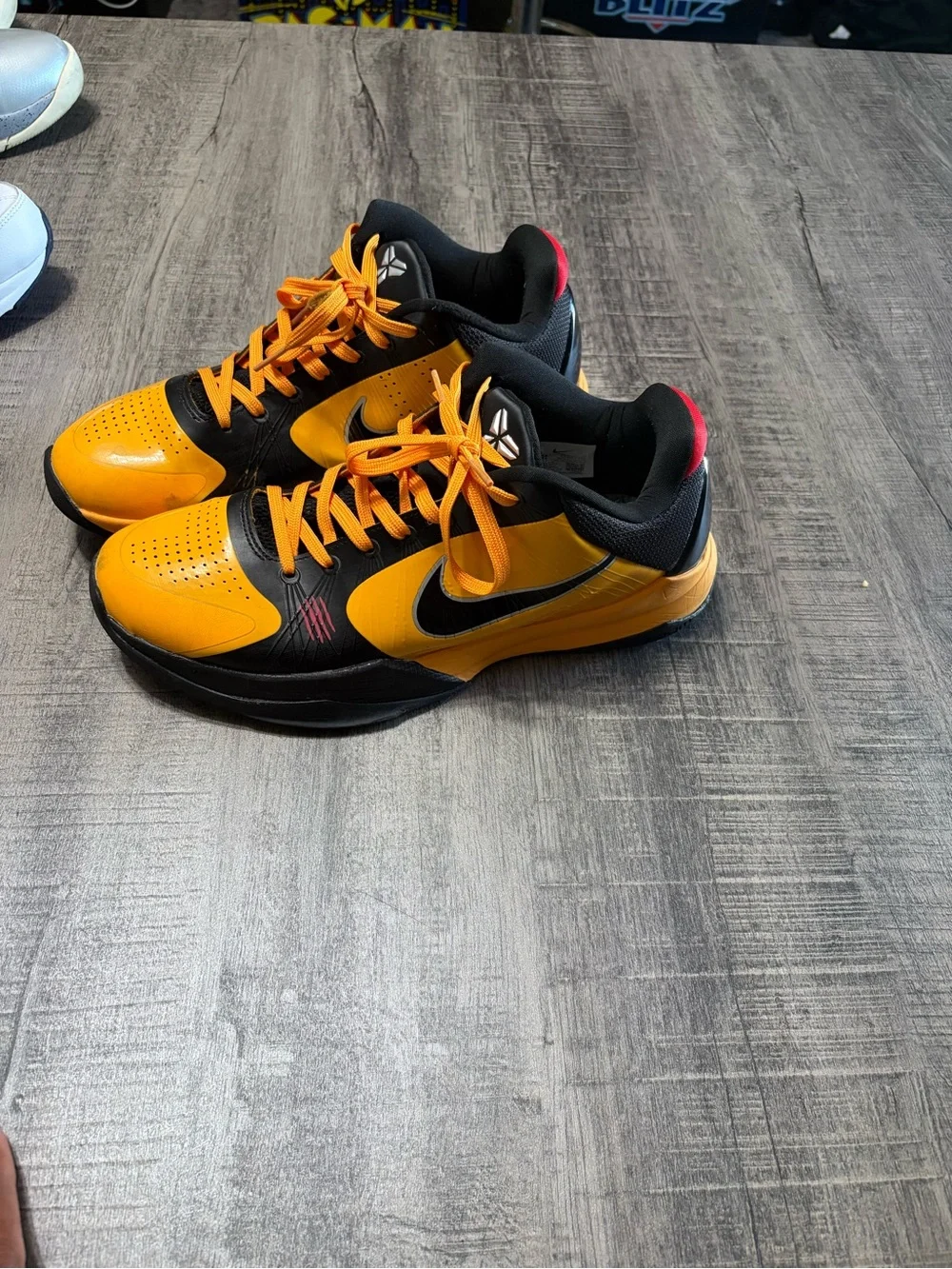 2010 nike zoom Kobe 5 Bruce Lee